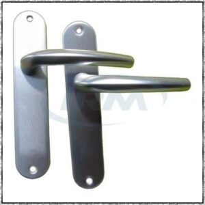 957654 – Ensemble bec de cane